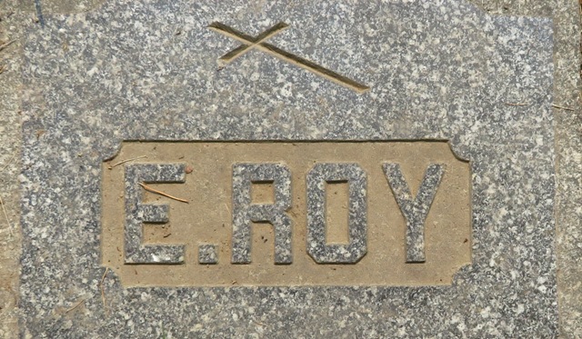 plaques\lot333_6.jpg